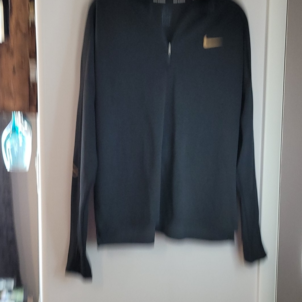 Nike pullover